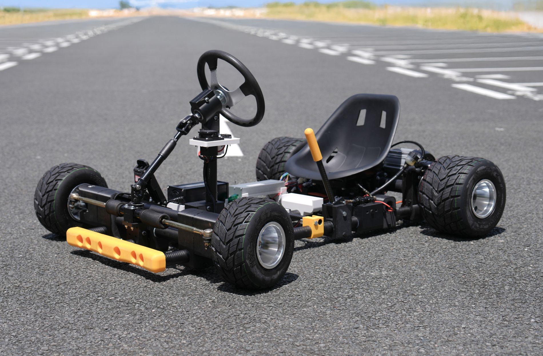 PAHT-CF malzemeden basılmış go-kart şasisi